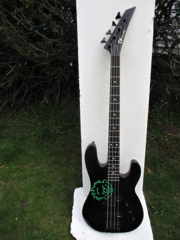 Charvel Jackson B2 Bass Guitar, 1980's Made In Japan, Black