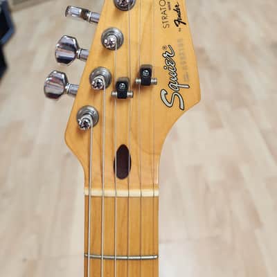 1986 Fender Squier '57 Reissue Stratocaster - Black image 3