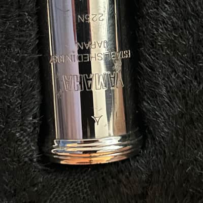 Yamaha YFL-225N closed hole student flue with case fantastic shape image 2