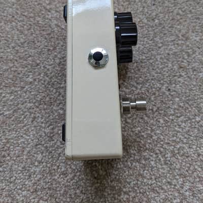 MXR M233 Micro Amp + 2017 - Present - Cream image 4