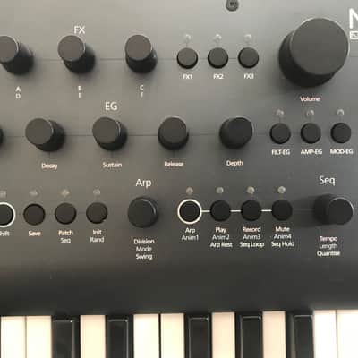 Modal Electronics Argon8 8 Voice 37-Key Wavetable Synthesizer in mint condition with power supply. image 7