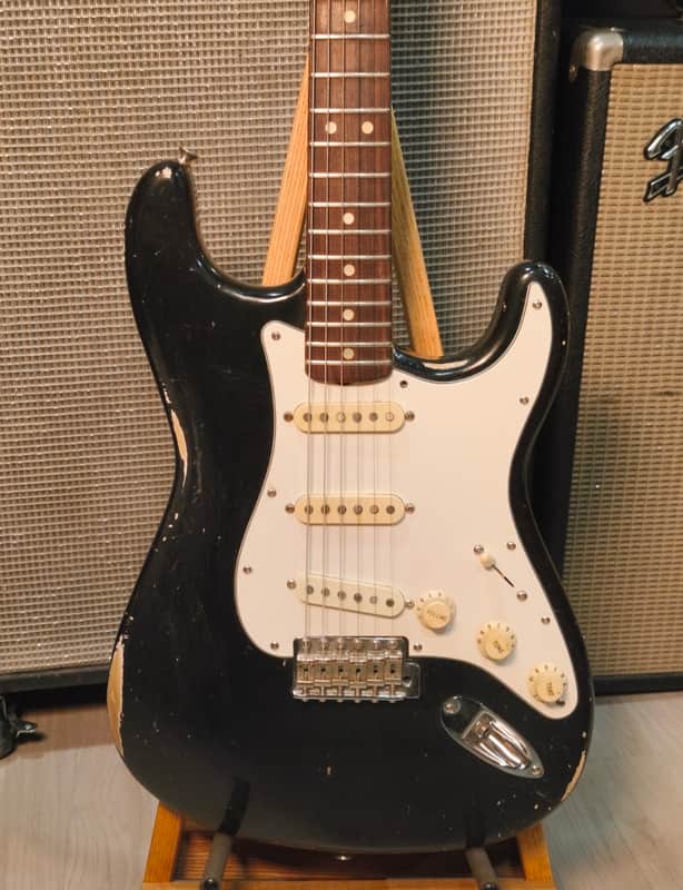 Fender Strat 1972 neck Black Refin non original Body with '68 Fender Custom Shop pick ups Player's grade image 1