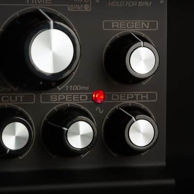 Suhr Dark Discovery Analog Delay Pedal, Black Edition image 3