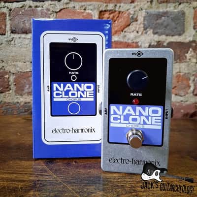 Electro-Harmonix Nano Clone Analog Chorus w/ Box *USED* (Silver - 2020s)