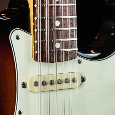 2002-2004 Fender ST-XII 12-String Stratocaster MIJ 3-tone sunburst image 4