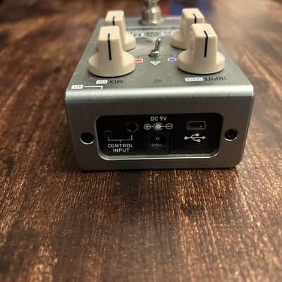 Source Audio C4 Synth Guitar Pedal w/ Power Supply in Original Box image 3