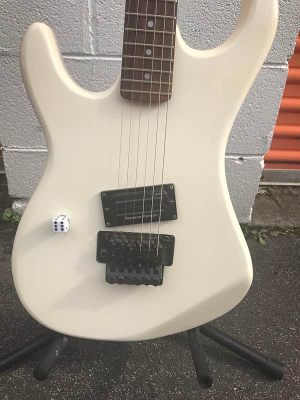 left handed  kramer striker S 100 image 1