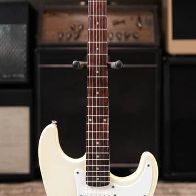 Squier 1995 Standard Stratocaster with Rosewood Fretboard Made in Korea, Olympic White - Used image 4