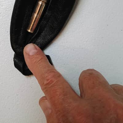 Bach leather trombone, baritone or euphonium mouthpiece pouch with zipper image 4