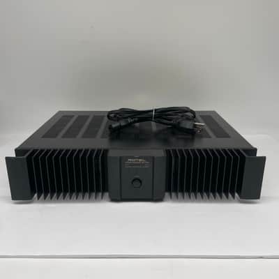 Rotel RB-1050 2-Channel Stereo Power Amplifier W/ Power Cord *TESTED WORKING image 1