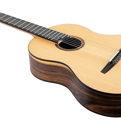NOVA Classic - Double-Top (Cedar), A.R.S. Back & Sides (Bolivian Rosewood) • 650 mm scale 52 mm nut (not NOMEX) Pickup Multi-Source mic image 2