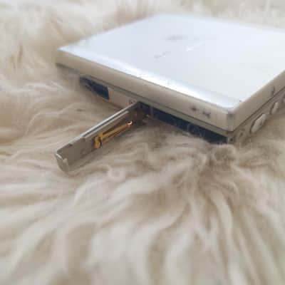 COMPLETE Sharp MD ST531 Siver Portable MD Player tested working image 4