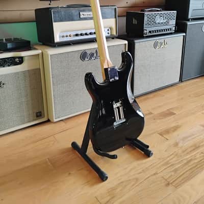 Fender FSR Special Edition Player Stratocaster with Maple Fretboard - 2015 - Black image 8