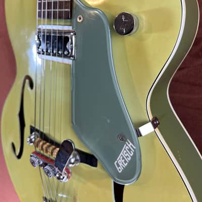 Gretsch Anniversary 6125 Semi-Hollow Electric Guitar | 1962 Two-Tone Green image 6