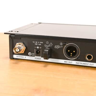 Shure SLX4 Wireless Receiver - H5 Band: 518-542 MHz (NO POWER SUPPLY) CG01YDT image 7