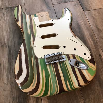 FRANCHIN Mercury guitar body Colorful Wood Grain Green Oil Paint and Bronze Metallic Leaf Swamp Ash S-type Made in Italy - Stock piece #03700918 image 1