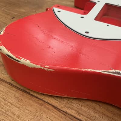 Brand new  ! Lightest 1 piece Swamp Ash in paint on Reverb  ?  . 1.1 kg in relic Faded Fiesta  Red Nitro . image 9
