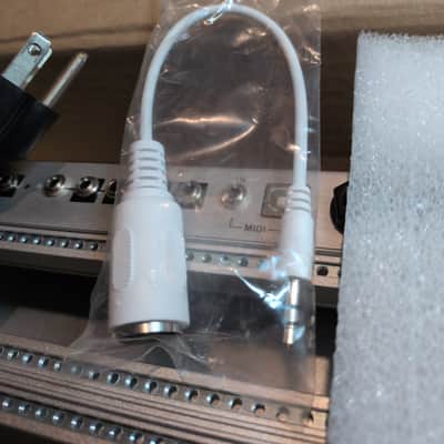 Intellijel 4U 62HP Palette Modular Eurorack Powered Synth Case / Skiff with MIDI adapter and PSU 2019 - Present - Stealth Black image 14
