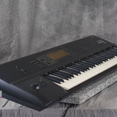 KORG 01/W Music Workstation synthesizer in Good condition image 2