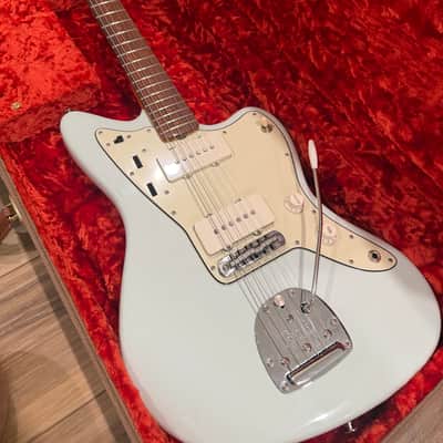 Fender American Vintage "Thin Skin" '62 Jazzmaster LTD 2024 Sonic Blue Offset UK Bridge 9.5” Radius image 2