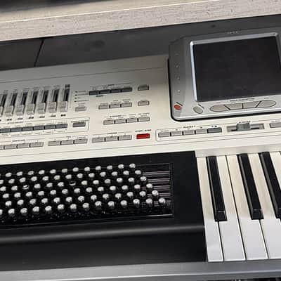 KORG PA2XPro - version accordéon basses