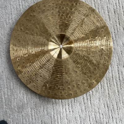 Paiste Signature Traditional 16” Extra Thin Crash - Discontinued image 2