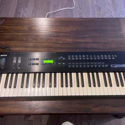 Alesis QS6 Synthesizer 1990's - Black - Excellent