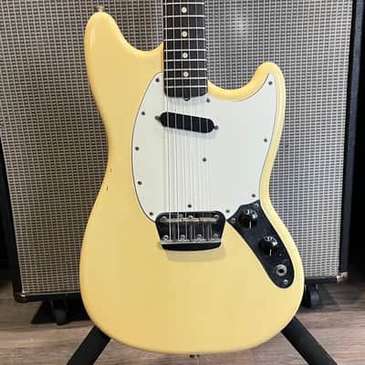 Fender Musicmaster with Rosewood Fretboard 1974 - Olympic White image 1