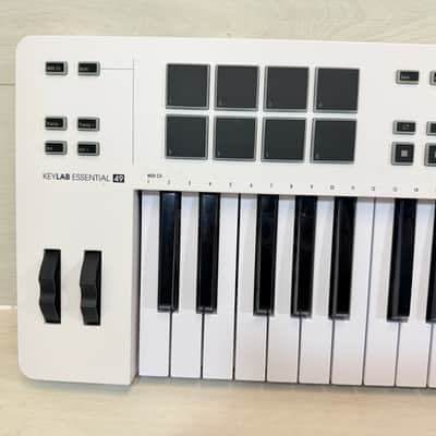 Arturia KeyLab Essential 49 MK3 USB MIDI Controller Keyboard White 2023 image 5