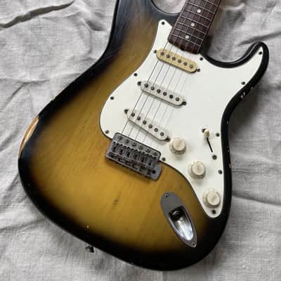Fender Stratocaster 1969 – Original 3-Tone Sunburst – CBS Era – Player’s Vintage Bild 3