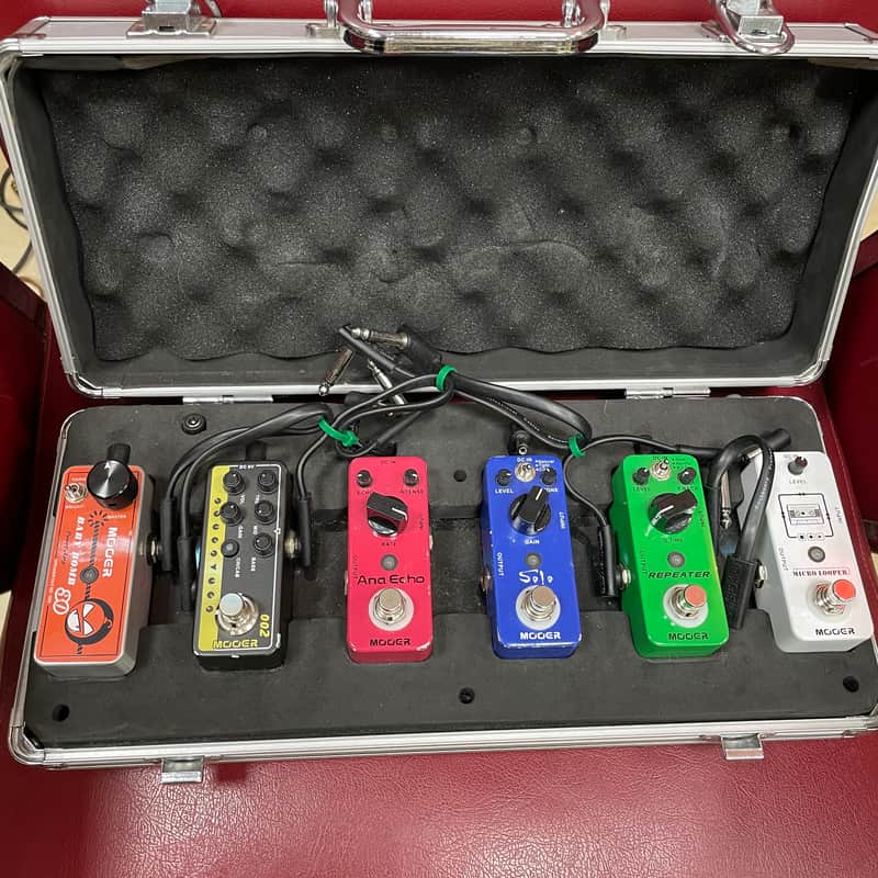 Mooer Firefly M6 Pedalboard with Flight Case imagen 1