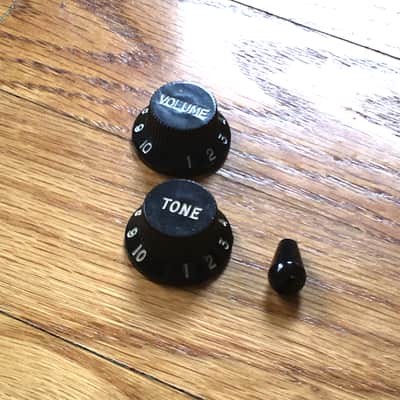 Two Fender 1980s Vintage Black Strat Knobs Guitar Stratocaster MIJ 3 / No Spokes + Tip image 2