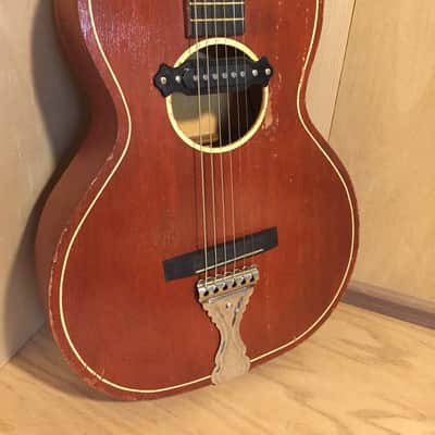 Late '50s United-made Parlor guitar, electrified image 5