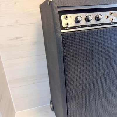 Rickenbacker TR50 Vintage 4x10 Solid State Guitar Amplifier Combo Amp USA Made 1970's image 7