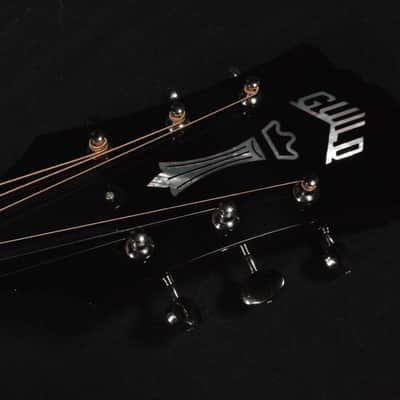 Guild D-40 USA Traditional Natural with Case 130 image 3