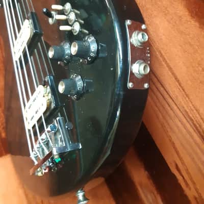 Vintage Carvin LB50 Bass Guitar image 5