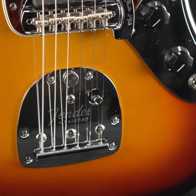 Fender Vintera III Mid '60s Jaguar 3-Color Sunburst Rosewood Fingerboard image 4