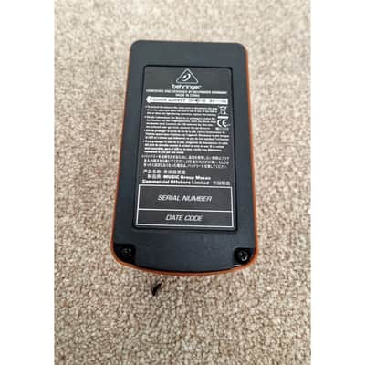 Behringer Ultra Tremolo UT300 pedal - Excellent image 6