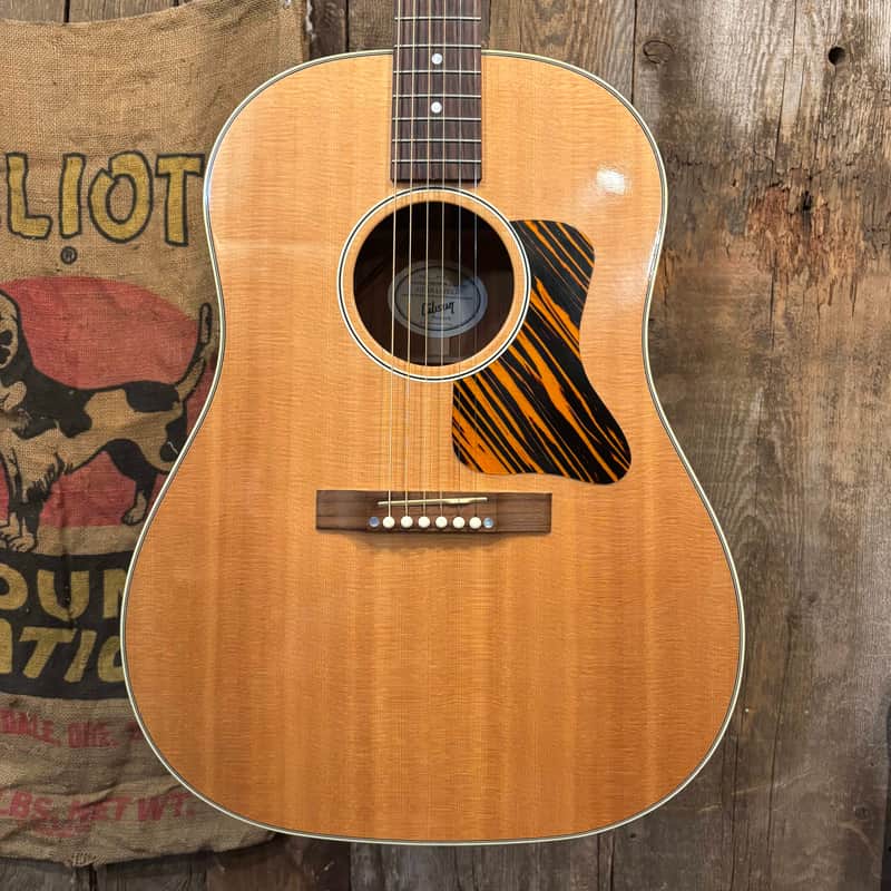 Gibson J-35 2013 - Antique Natural image 1