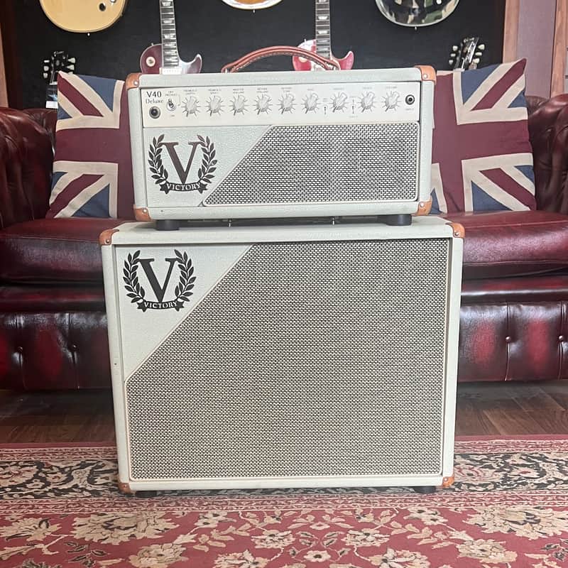 Victory Amps V40 Duchess Deluxe & 1x12 Cab in White image 1