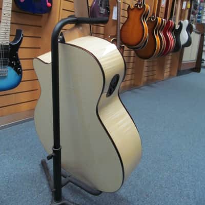 Alvarez AEG80ce Armrest Artist Elite Series Acoustic Electric Guitar - Natural image 4