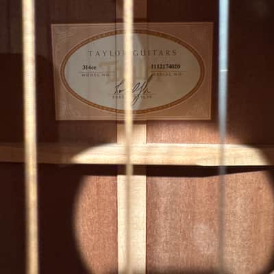 Taylor 314ce, V-Class Bracing, Natural image 4