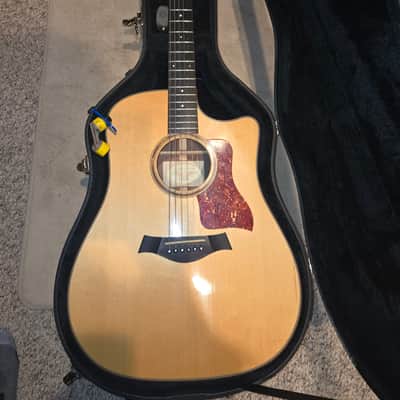 Taylor 710ce Natural image 1