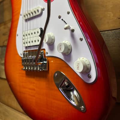 Squier Affinity Strat FMT HSS MN image 3
