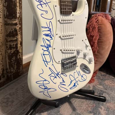Rock N’ Roll Guitar Superstars image 2