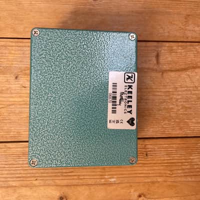Keeley Monterey Rotary Fuzz Vibe 2016 - Present - Blue / Graphic image 3