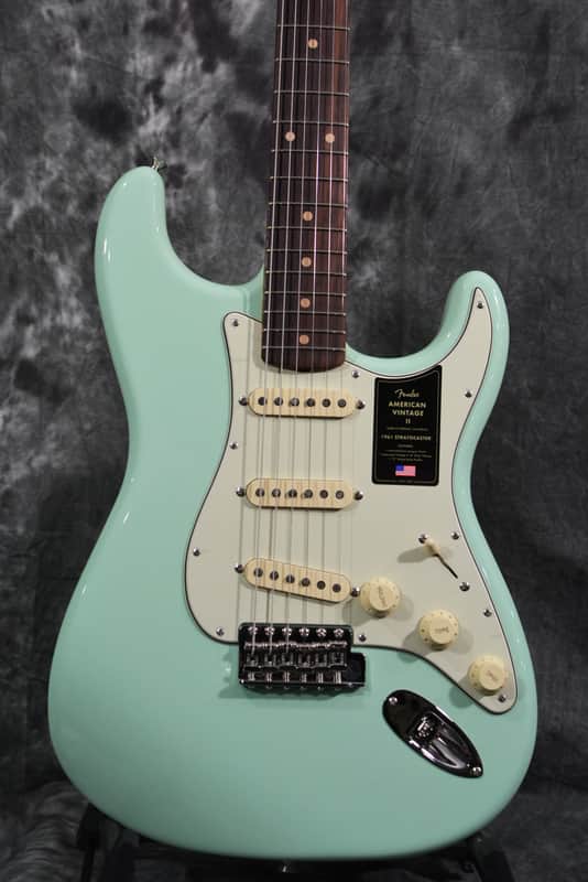 Fender American Vintage II 61 Stratocaster Reissue 2026 Seafoam Green w Deluxe case & FAST Shipping