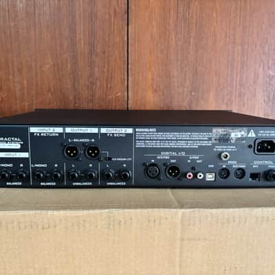 FRACTAL AUDIO SYSTEMS Axe-FX II PREAMP / FX PROCESSOR w/ box image 5