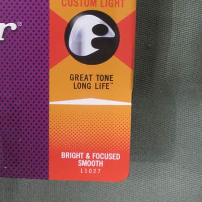 Elixir 11027 Nanoweb 80/20 Bronze Acoustic Guitar Strings - Custom Light (11-52) image 2