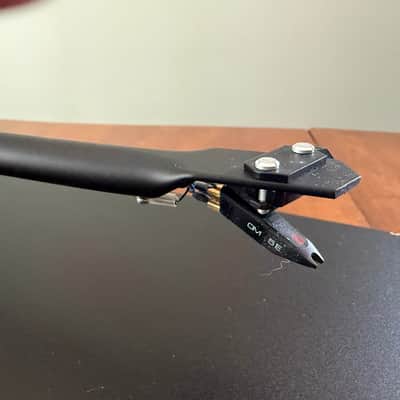 Immagine Pro-Ject Debut III Turntable w/ Ortofon OM 5E Cartridge 2000s - Black - 3